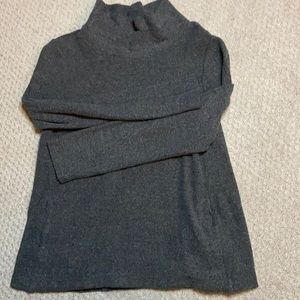 Ladies (S) Jcrew  Funnel neck sweatshirt.  With pockets